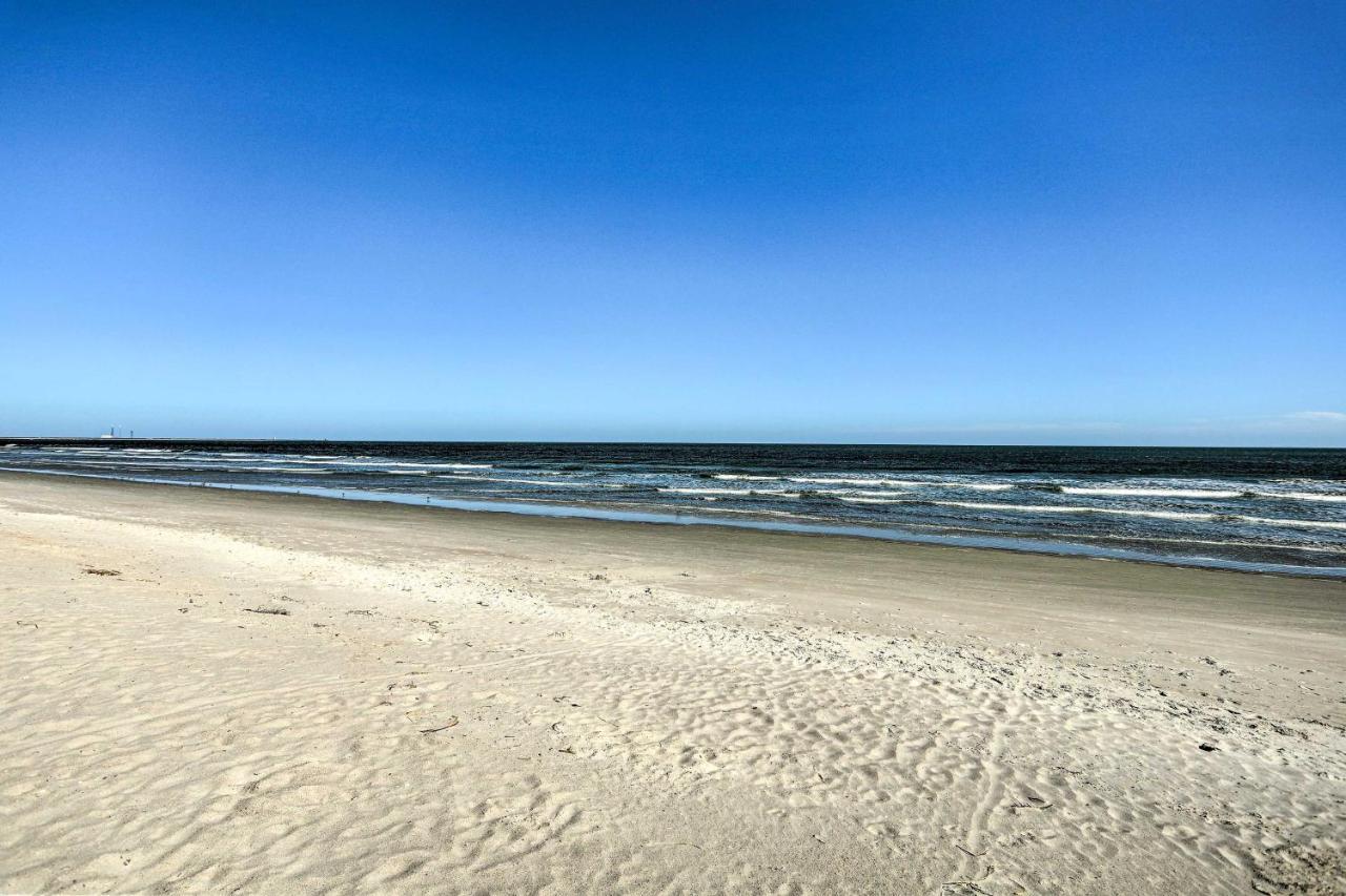 Cape Canaveral Home With Balcony Walk To Beach Bagian luar foto