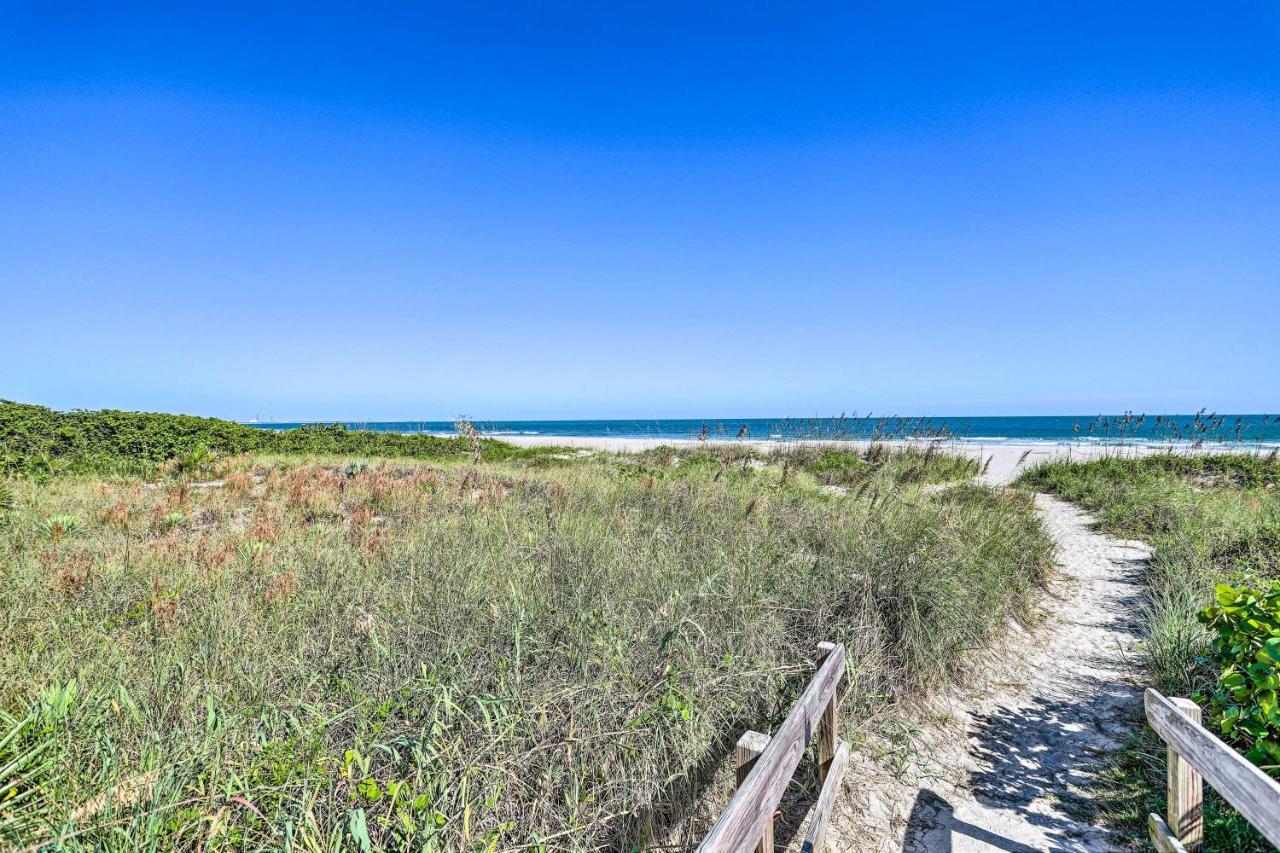 Cape Canaveral Home With Balcony Walk To Beach Bagian luar foto